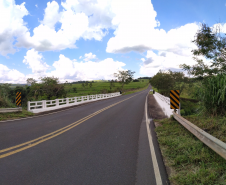 Ponte Rio Anhumas PR-431 em Ribeirão Claro