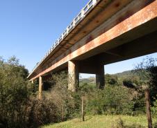 Ponte Rio Capanema PR-281 no limite entre Realeza e Planalto