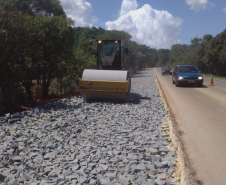 Obra de terceiras faixas na PR-160 em Imbaú