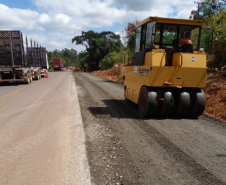 Obra de terceiras faixas na PR-160 em Imbaú