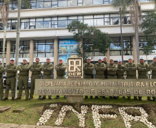 Formação do curso de agentes de trânsito do DER/PR