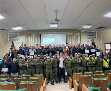 Formação do curso de agentes de trânsito do DER/PR