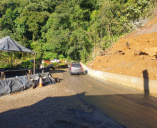 Retomado tráfego de veículo em trecho em obras