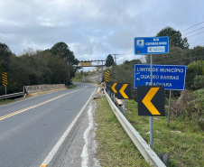 Ponte Rio Curralinho (PR-506) no limite entre Piraquara e Quatro Barras: novas barreiras de concreto.