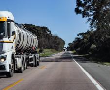 BR-476 entre Araucária e a Lapa, passando por Contenda