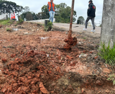 Fundação das novas calçadas do viaduto da Rua Newton Laporte