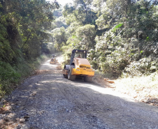 Serviços de conservação não-pavimentada da PR-405