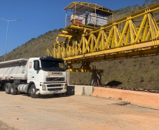 Transporte e lançamento de vigas nas pontes 04