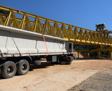 Transporte e lançamento de vigas nas pontes 04