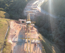 Transporte e lançamento de vigas nas pontes 04