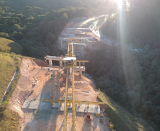 Transporte e lançamento de vigas nas pontes 04