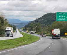 BR-277 entre Curitiba e Paranaguá