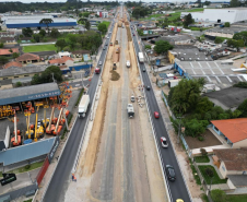 Novo viaduto em execução na BR-376 em São José dos Pinhais