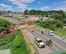 Obras de recuperação da PR-151 em Jaguariaíva