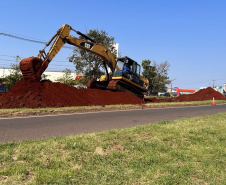 Sondagens e coleta de amostra de solo no local do futuro viaduto