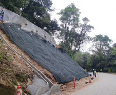 Obras de recuperação da Estrada da Graciosa