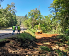 PR-170 caminho de serviço para obra de recuperação