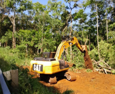 PR-170 caminho de serviço para obra de recuperação