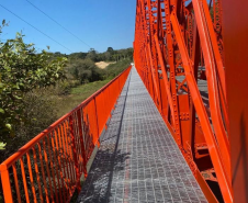 Ponte metálica na PR-427 entre a Lapa e Campo do Tenente