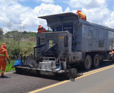 Serviços de conservação do pavimento e da faixa de domínio da PR-151 entre Ponta Grossa e Sengés