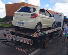 Guinchos do DER/PR atuando na BR-277 entre Curitiba e Guarapuava