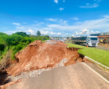 Obra de recuperação emergencial da PR-323 em Umuarama; visita técnica