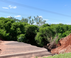 Obra de recuperação emergencial da PR-323 em Umuarama; visita técnica