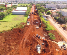 Andamento da obra de implantação do viaduto da PUC