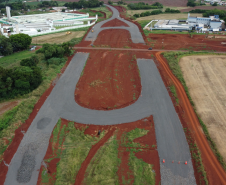 Vista geral de trecho Interseção presídio já com camada de sub-base posicionada