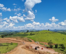 Obra de pavimentação da PR-239 entre Pitanga e Mato Rico