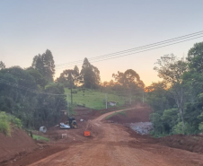 Obra de pavimentação da PR-239 entre Pitanga e Mato Rico