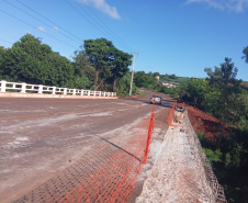 Ponte sobre o Rio dos Padres, na PR-239, em Jesuítas, liberada ao tráfego