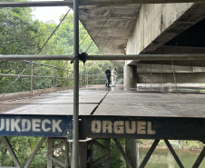 Manutenção da ponte sobre o Rio Verde, na PR-423, limite entre Campo Largo e Araucária