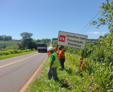 Obra de manutenção da ponte sobre o Rio Xambrê, na PR-490, em Iporã