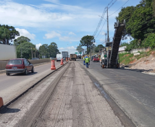 Serviços no viaduto, pista central e vias de acesso