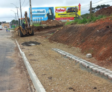 Serviços no viaduto, pista central e vias de acesso