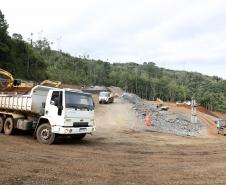 PR 170 em Pinhão - local de recuperação de aterro