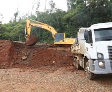 PR 170 em Pinhão - local de recuperação de aterro