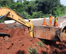 Início dos serviços da obra emergencial na ponte sobre o Ribeirão Paixão na PR-218, entre Paranavaí e Amaporã