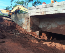 Início dos serviços da obra emergencial na ponte sobre o Ribeirão Paixão na PR-218, entre Paranavaí e Amaporã