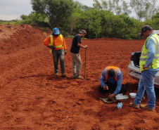 PR-323 em Umuarama, serviços emergenciais em andamento