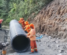 Substituição de bueiro no km 99 da PR-364