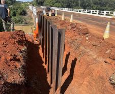 PR-439 Ponte do Rio das Cinzas em Santo Antônio da Platina - cravação de estacas das novas lajes de transferência