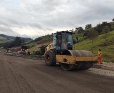 PR-239 obra de pavimentação entre Pitanga e Mato Rico