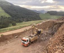 PR-239 obra de pavimentação entre Pitanga e Mato Rico