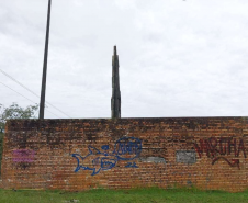 Monumento rodoviário no trevo da Codapar, PRC-280, em Palmas
