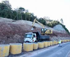 Serviços de contenção de taludes na PRC-466 em União da Vitória