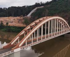 Ponte Manoel Ribas em União da Vitória, após obra de manutenção