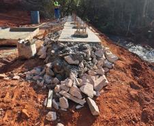 Serviços na nova ponte sobre o Rio Melissa na PR-180 em Cascavel