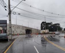 Novo viaduto de São José dos Pinhais, com passagem inferior liberada